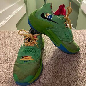 Nike Men's Green Apple Zoom Freak 3 UNO Sneakers Size 9 (Fair)